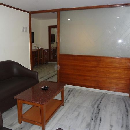 Daspalla Executive Court Visakhapatnam Extérieur photo