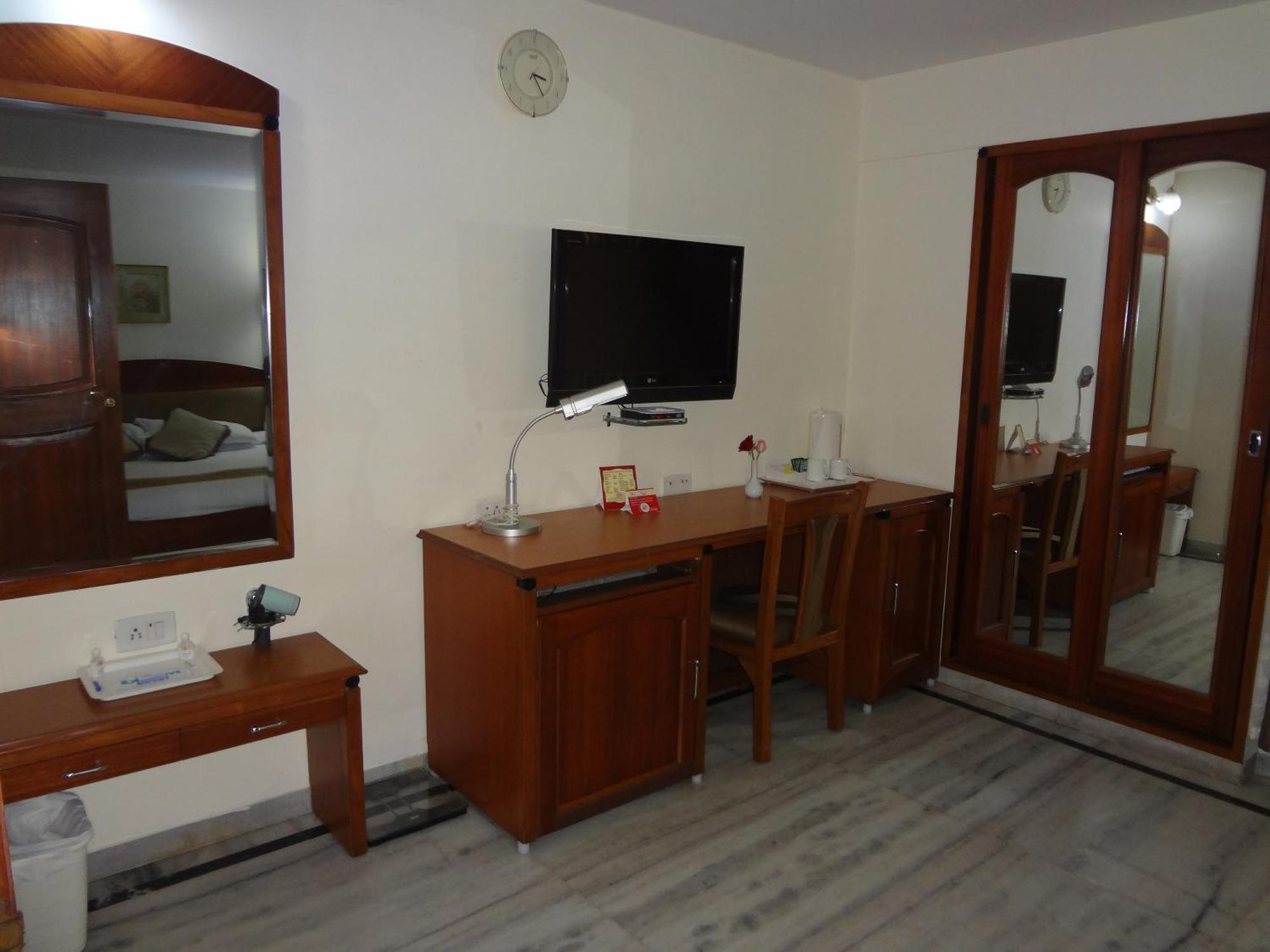 Daspalla Executive Court Visakhapatnam Extérieur photo