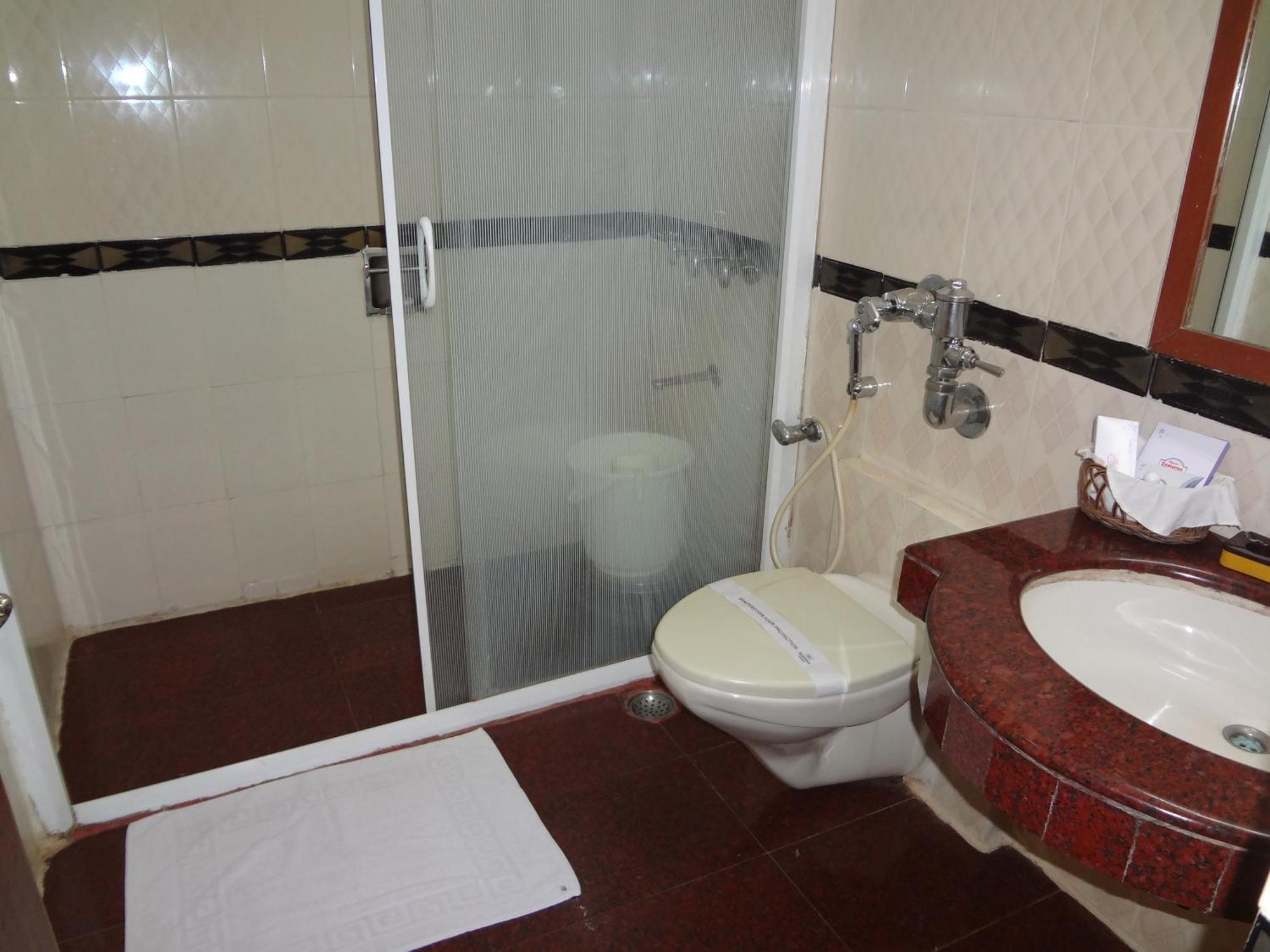 Daspalla Executive Court Visakhapatnam Extérieur photo