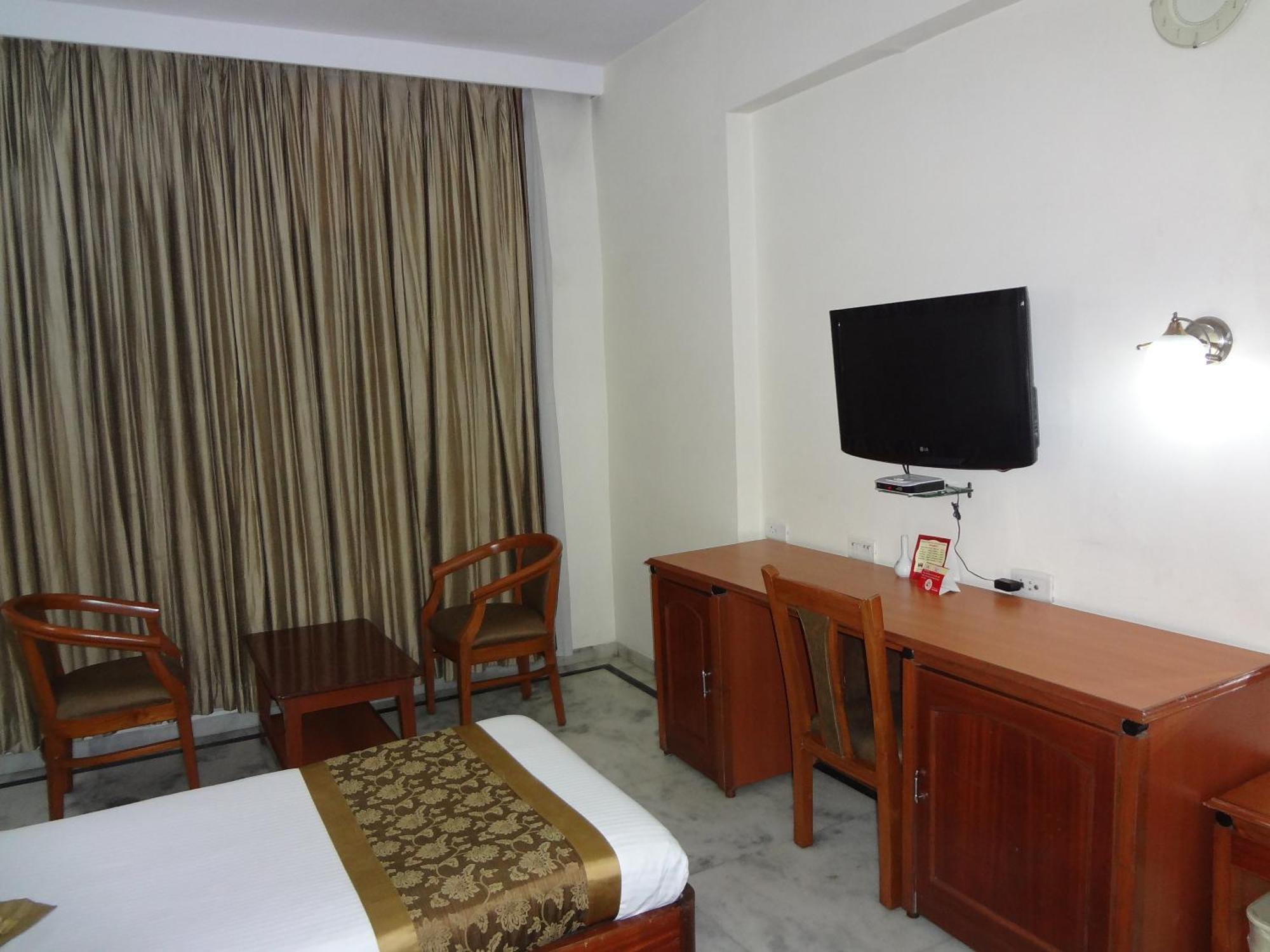 Daspalla Executive Court Visakhapatnam Extérieur photo